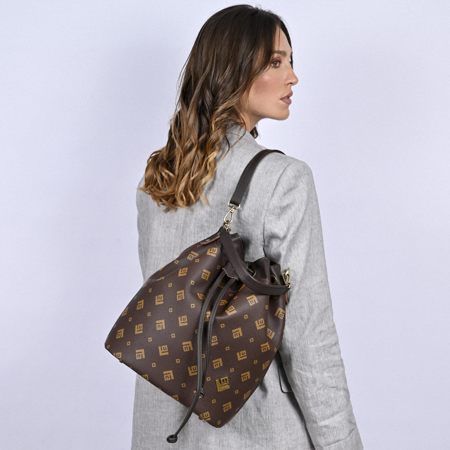 hypnotic-signature-collection-model-32.jpg