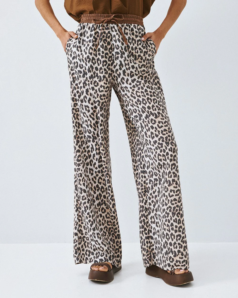 63-5026-leopar-02-1000x1250h.jpg.webp